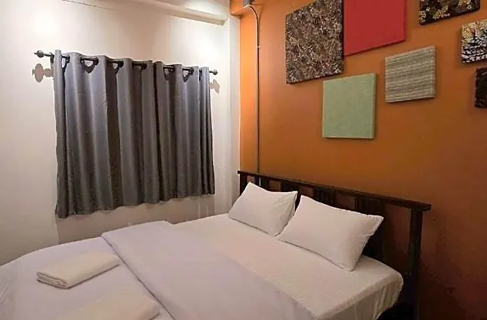 Lhong Krung Hotell 2*